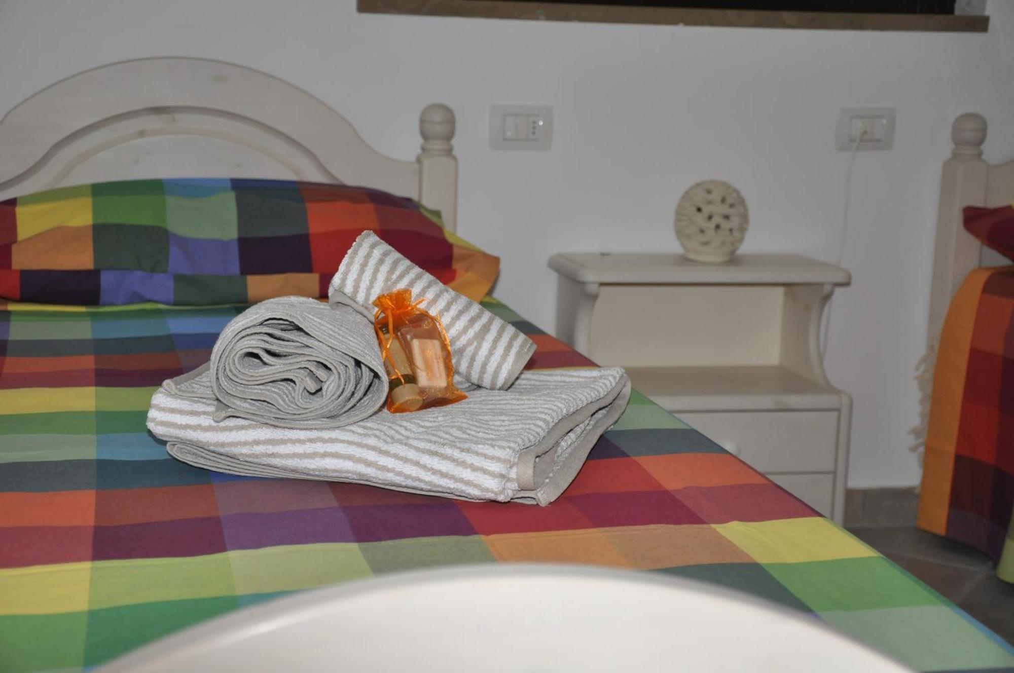 Basilicata Host To Host - Borgo San Basilio Apartment มารินา ดิ พิสติชชี ภายนอก รูปภาพ